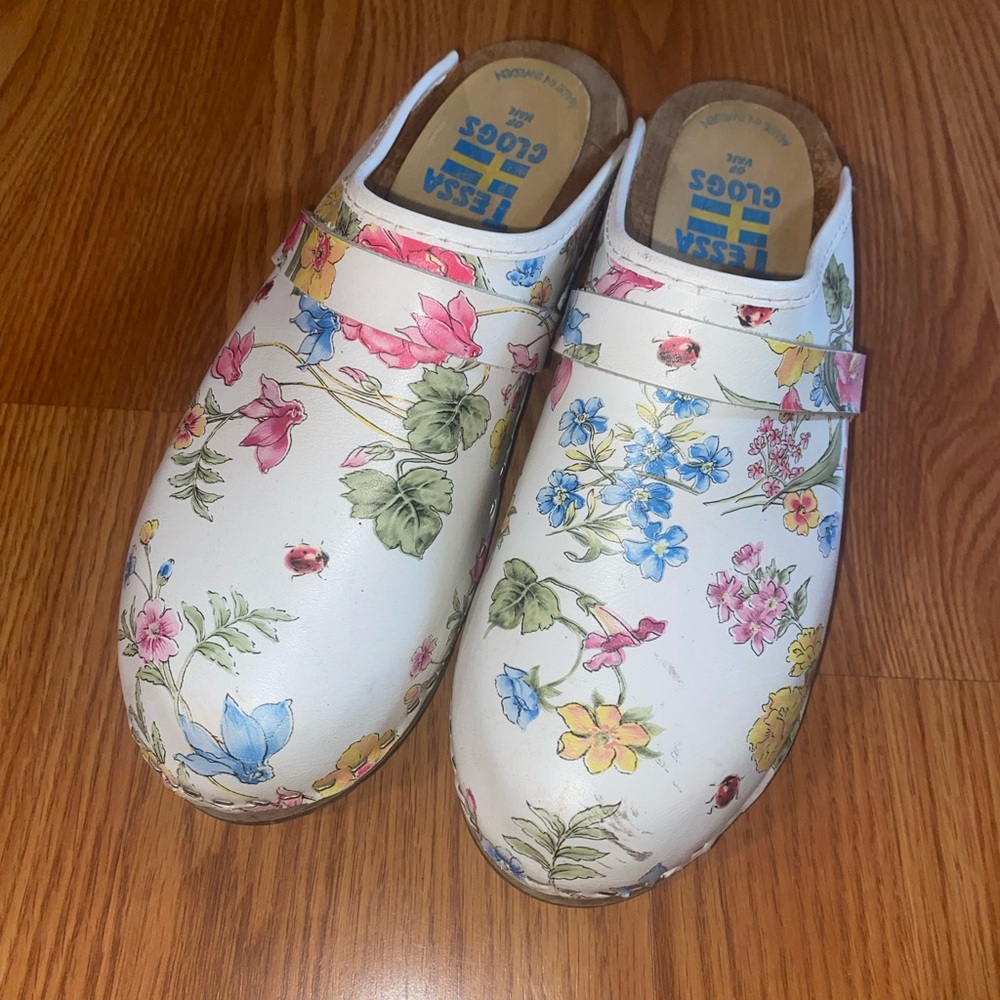 Tessa Floral Garden Clogs